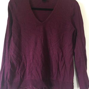 Light weight sweater